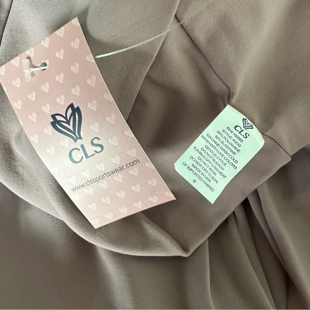 CLS light pink leggings